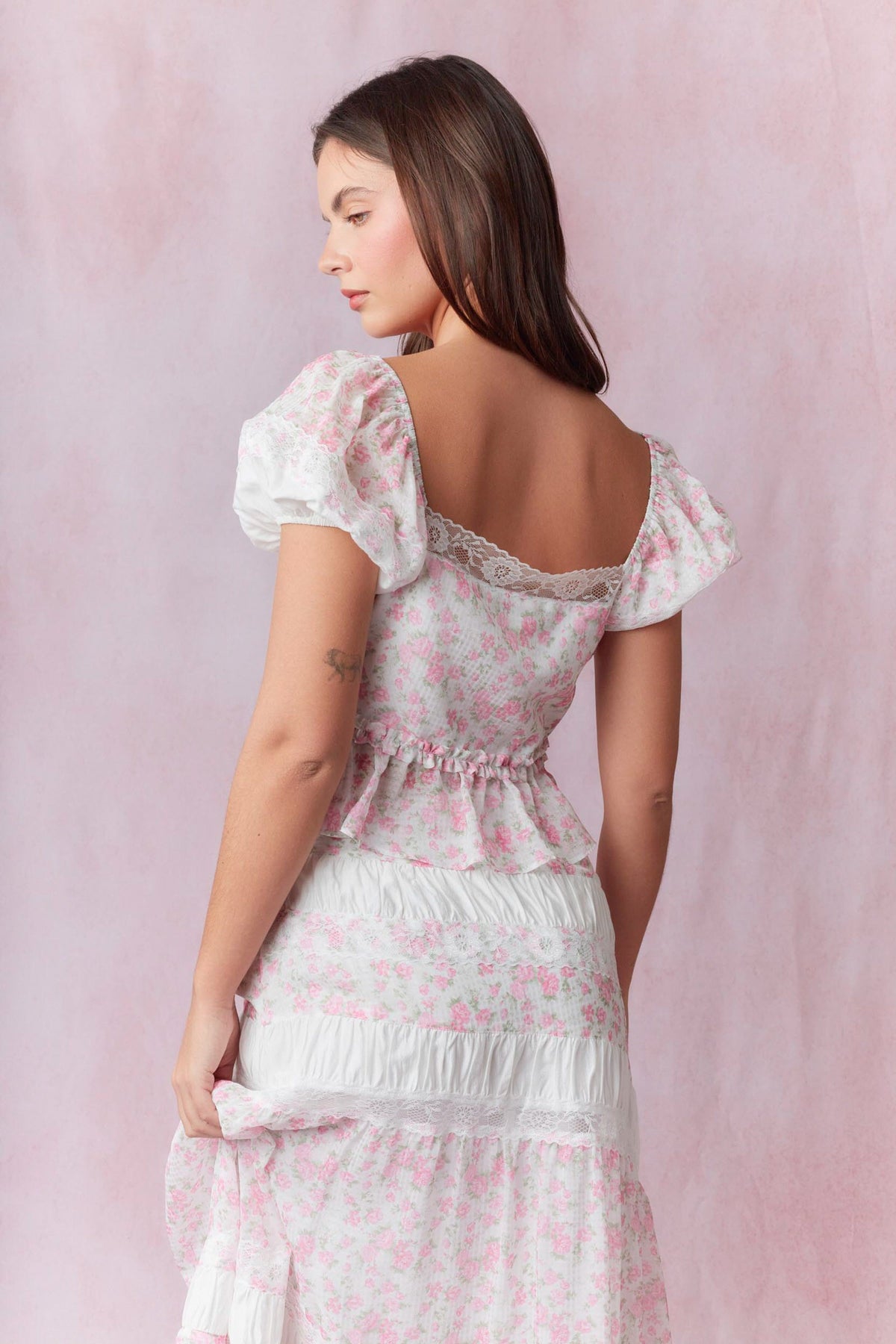 Penelope Pink Lace Trim Puff Sleeve Top