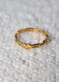 18k Gold Chained Heart Ring