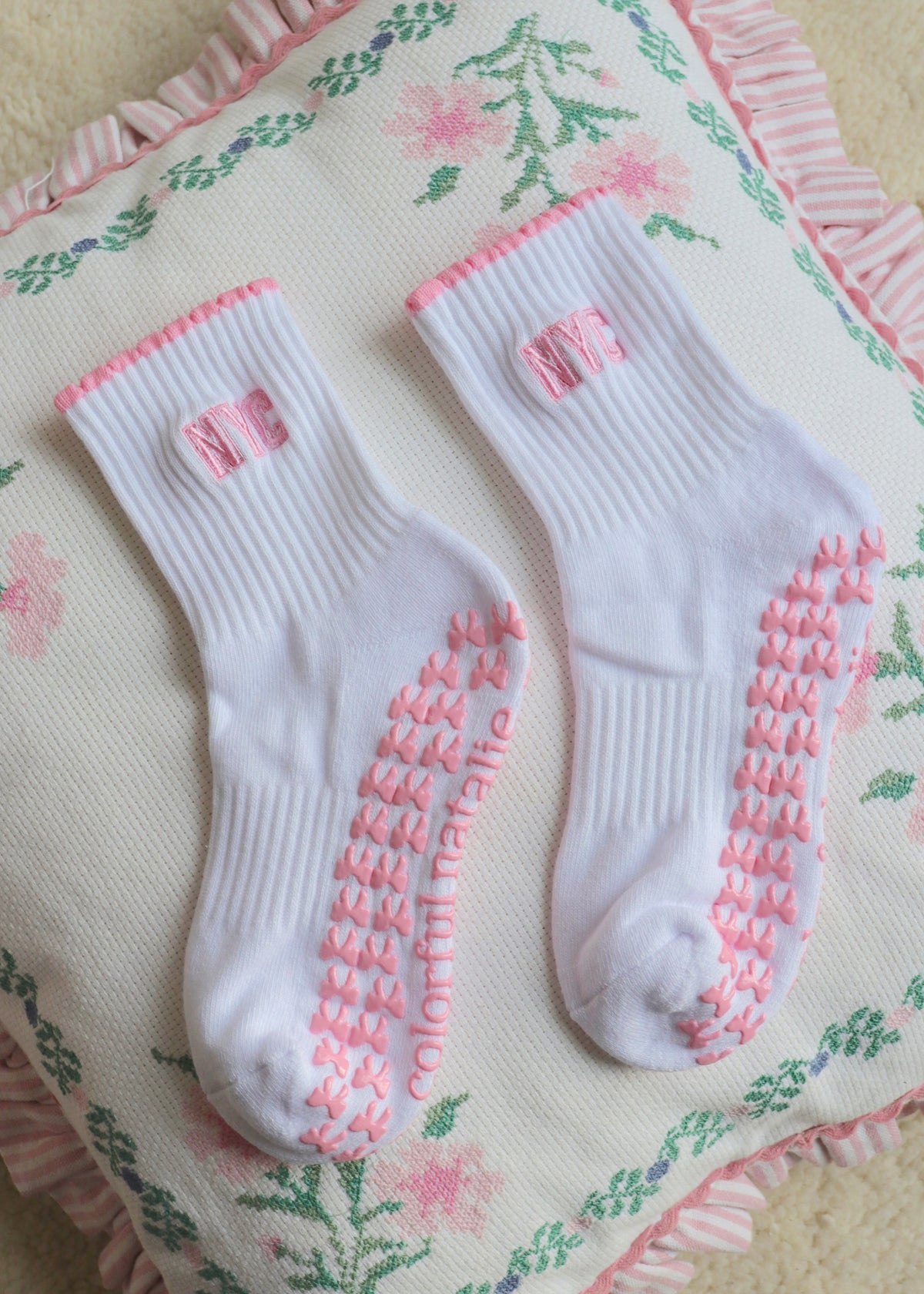NYC Light Pink Bow Grip Socks
