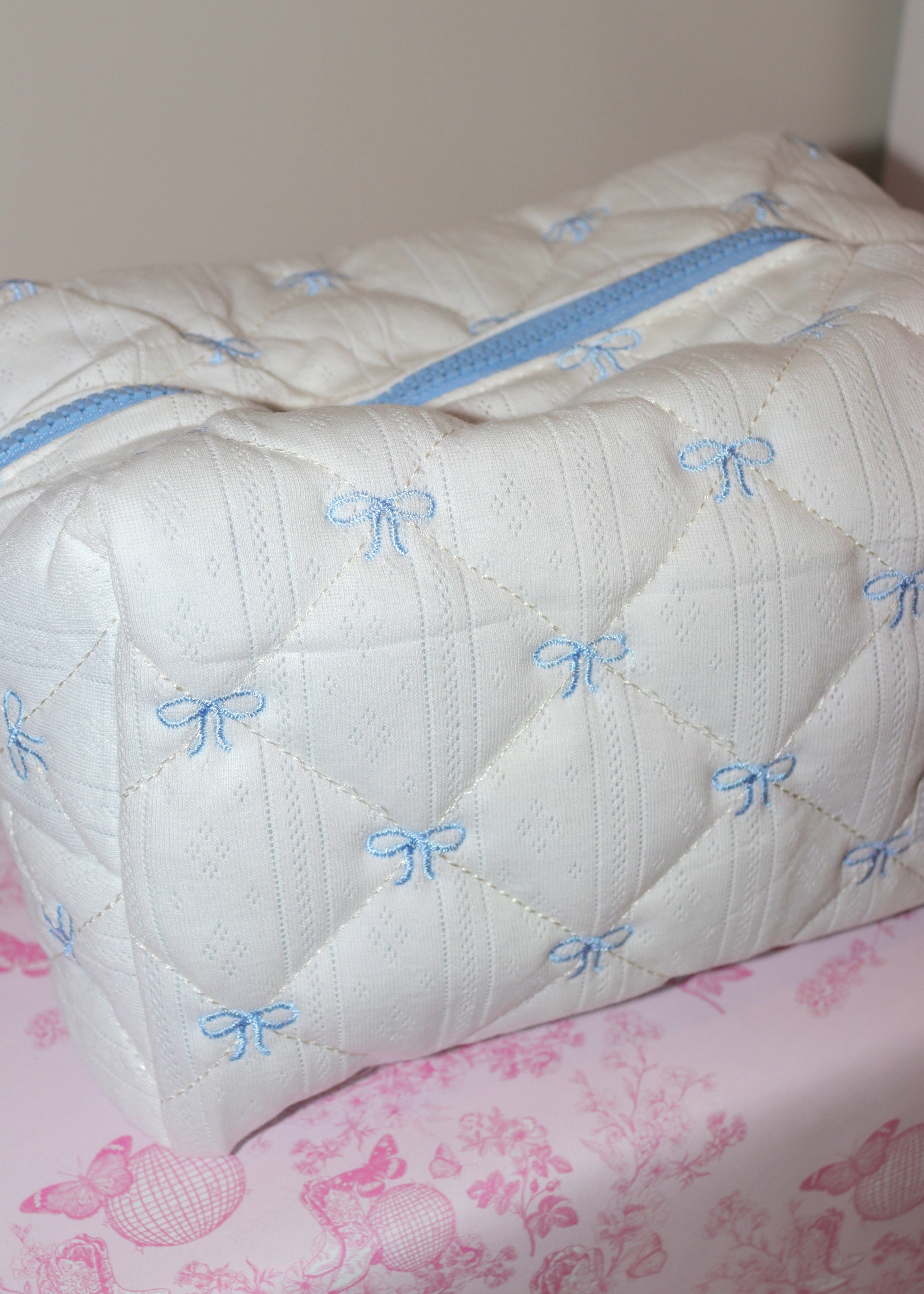 Blue Bows X-Large Embroidered Makeup Bag - Thumbnail 2