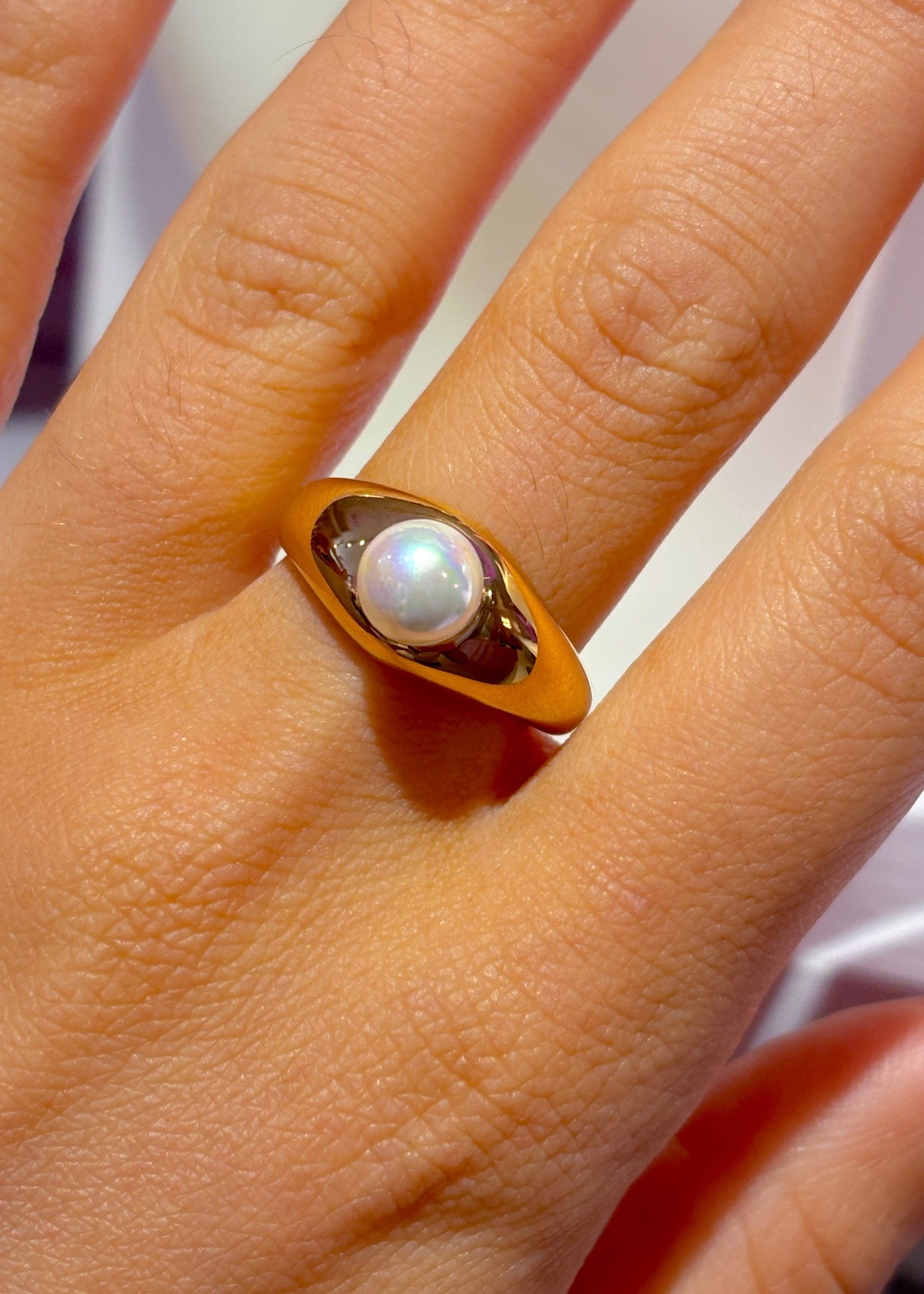 Large Pearl 18k Gold Ring