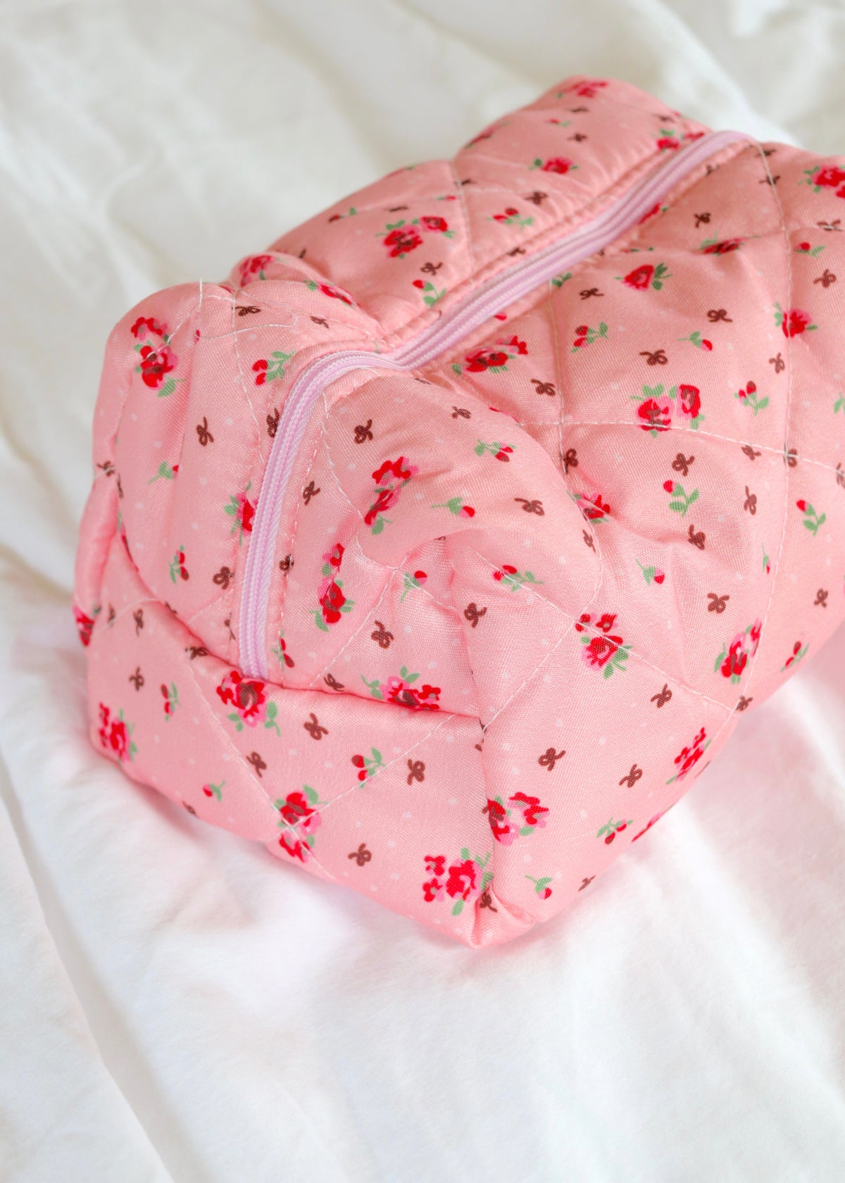 Red Hot Florals Makeup Bag