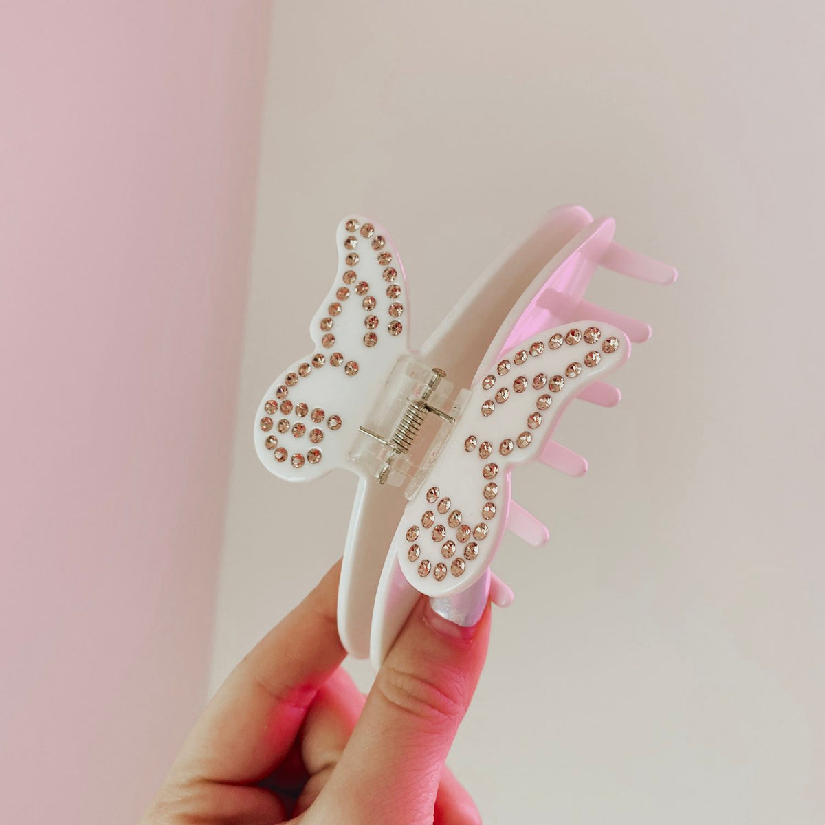 Glam Butterfly White Hair Clip