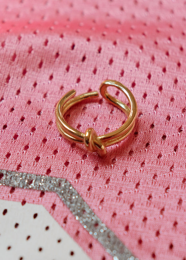 18k Gold Twist RIng