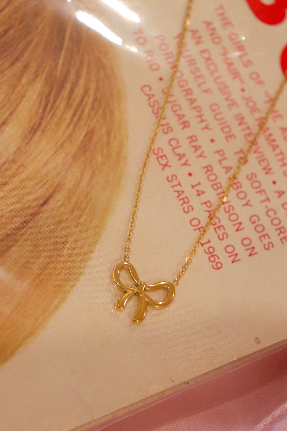 Sweet Bow Gold Necklace