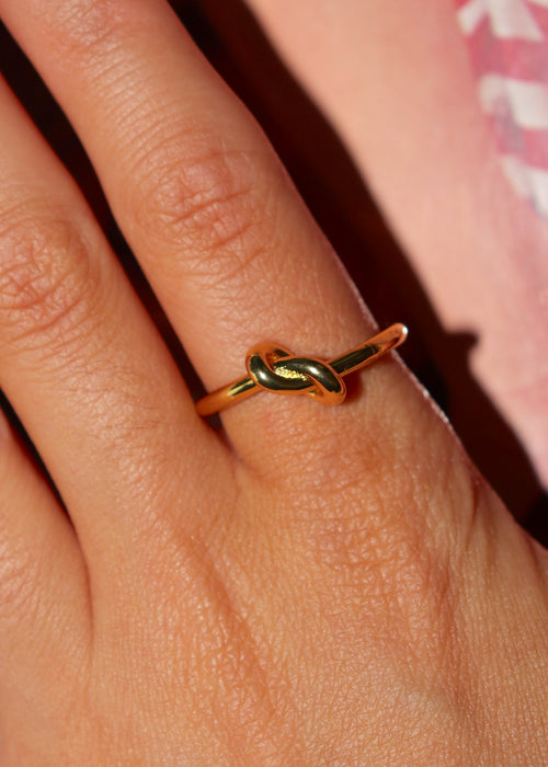 Gold Knot Ring