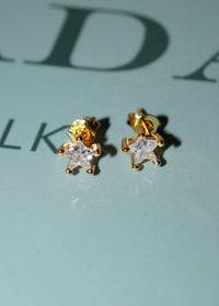 18k Gold Diamond Star Studs